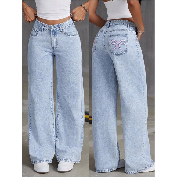 Vibrant Light Wash Y2K Baggy Jeans with Bow and Embroidery - Fall Must-Have - Picture 3 of 6
